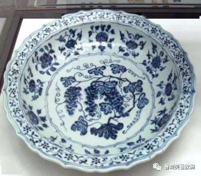 融合東方神韻 阿迪達(dá)斯新款聯(lián)名鞋與景德鎮(zhèn)瓷器的設(shè)計共鳴